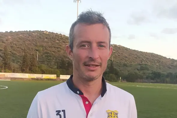 Pomiro, attaccante Villasimius (foto Andrea Serreli)