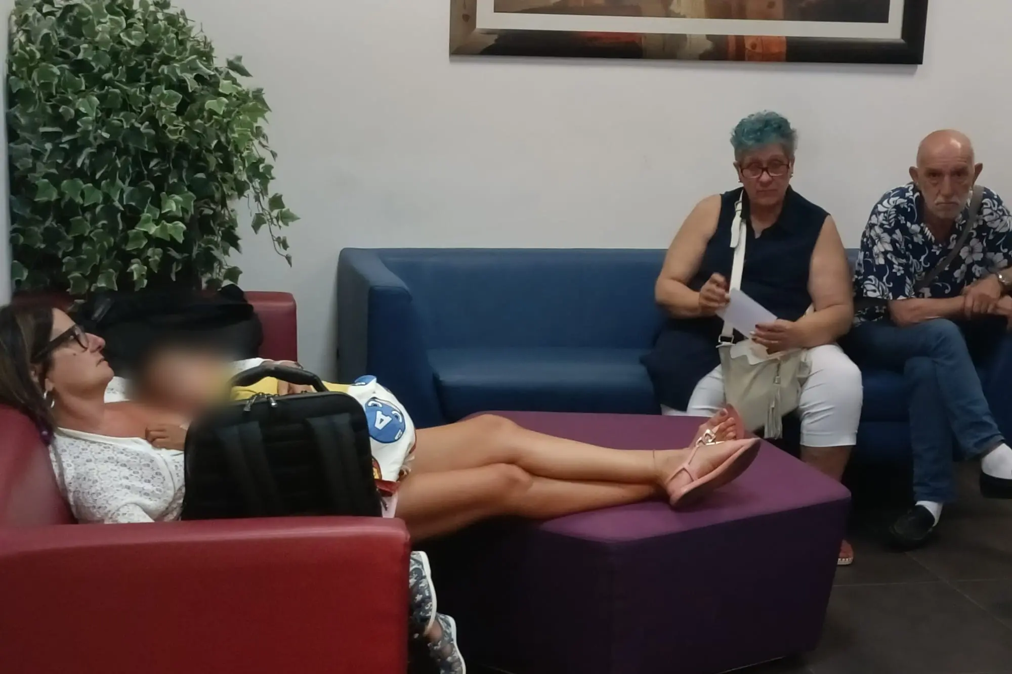 I passeggeri in attesa (Foto concessa)