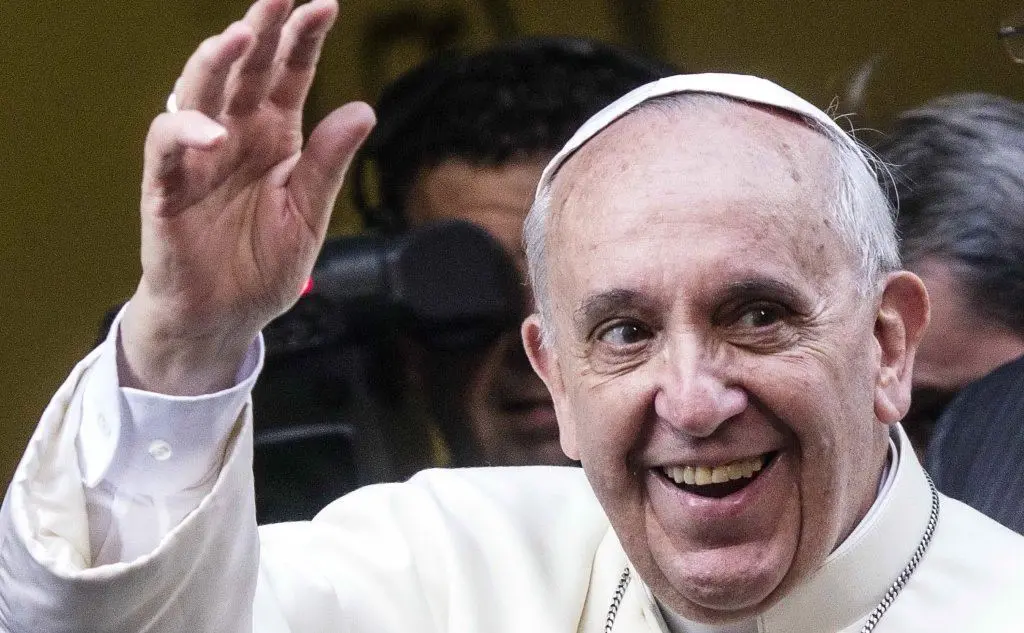 Primo a scegliere il nome Francesco, sarà subito ribattezzato come il Papa dei poveri