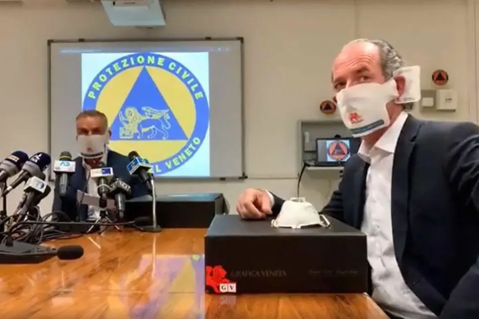Il governatore della regione Veneto, Luca Zaia (Ansa)