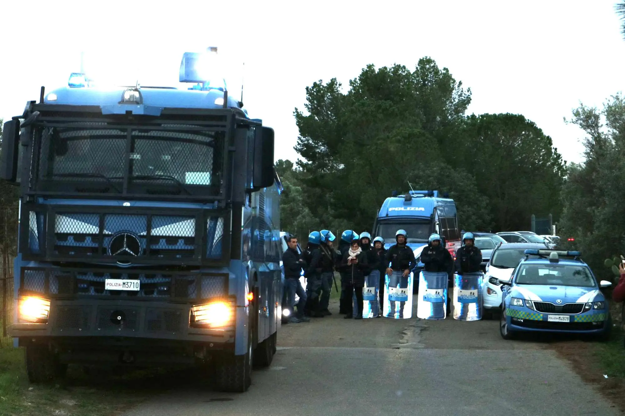 Lo sgombero del presidio contro il Tyrrhenian Link