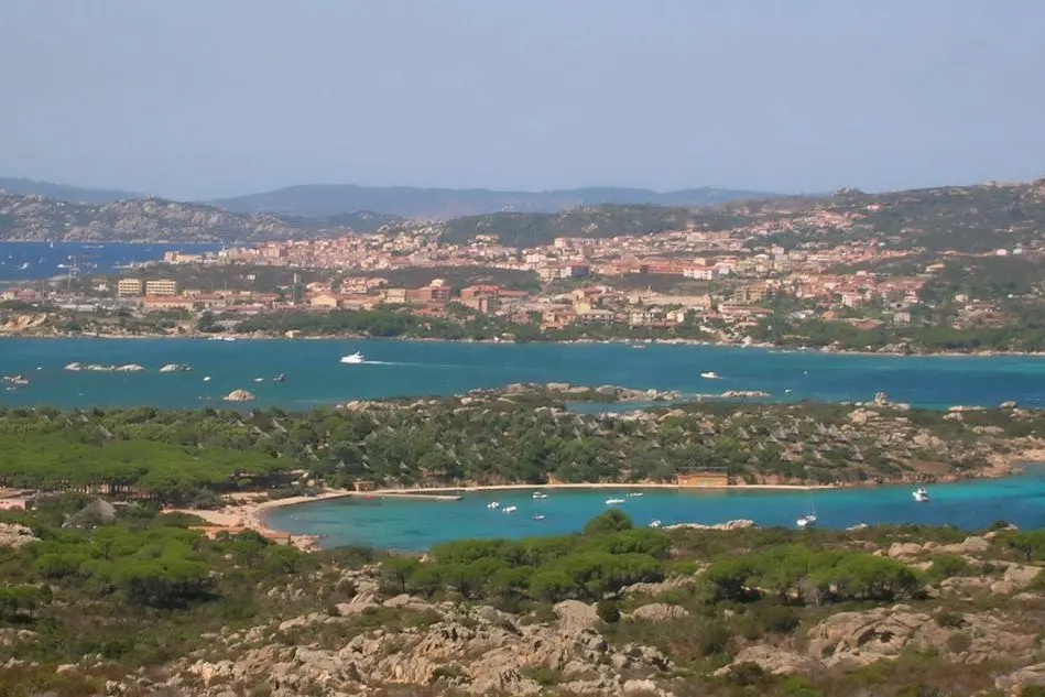 Un'immagine dell'isola de La Maddalena (foto archivio L'Unione Sarda)