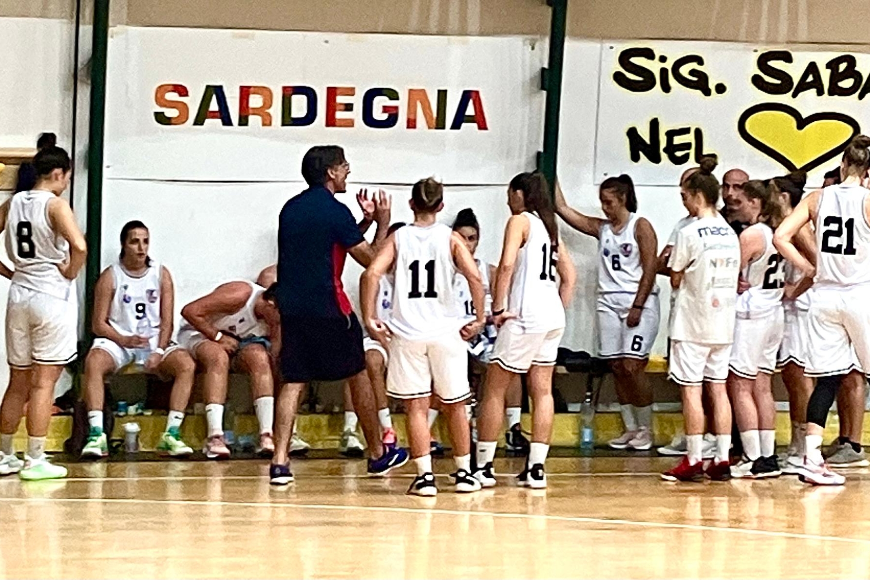 Un timeout del Cus Cagliari durante il Memorial Saba (foto L'Unione Sarda - Chessa)