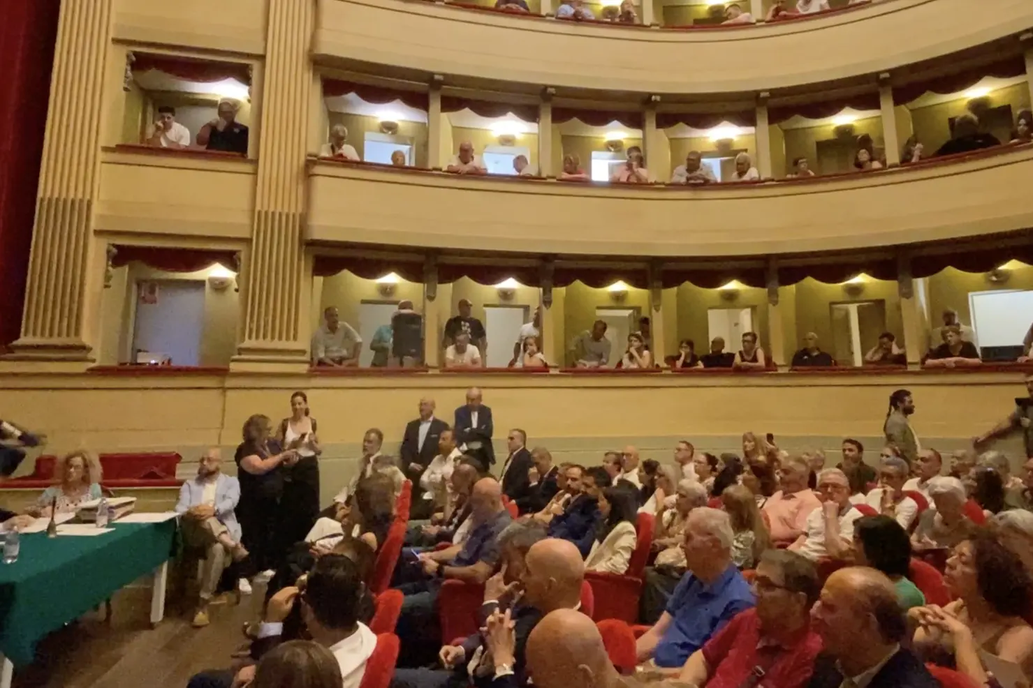 Il Teatro Civico, sede del Consiglio comunale (foto Fiori)