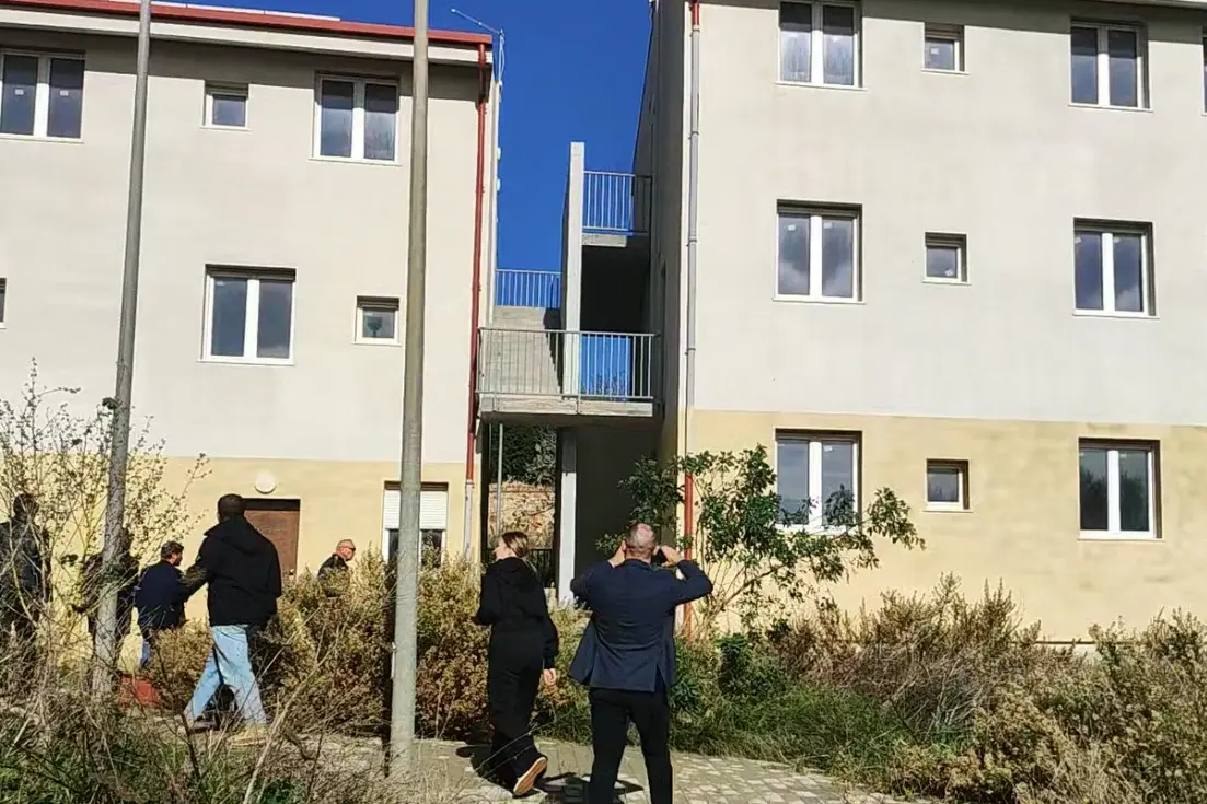 La Maddalena, gli alloggi (Foto Ronchi)