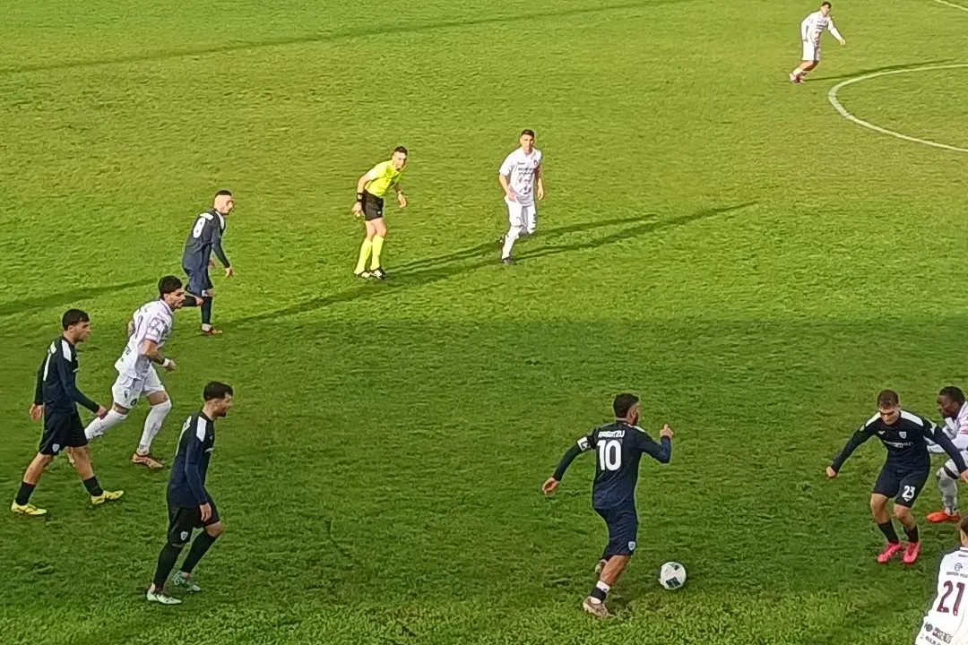 Ragatzu e Biancu in azione in una partita dell'Olbia (foto Ilenia Giagnoni)