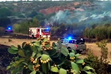 Settimo San Pietro, incendio sulla collina di S’Acqua is dolus