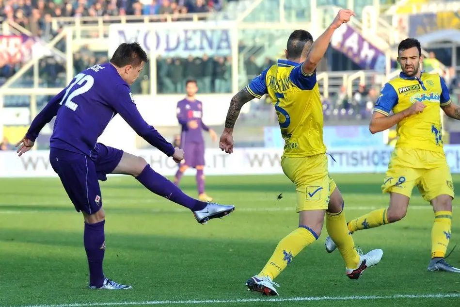 Il gol del fiorentino Josip Ilicic nella gara d'andata contro il Chievo verona