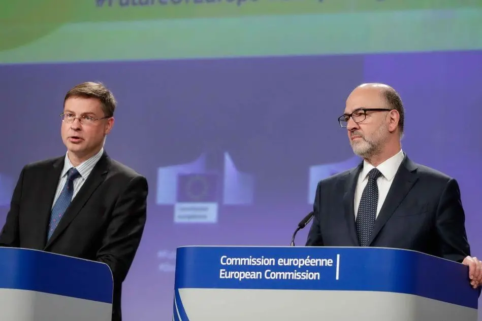 Dombrovskis e Moscovici (Ansa)