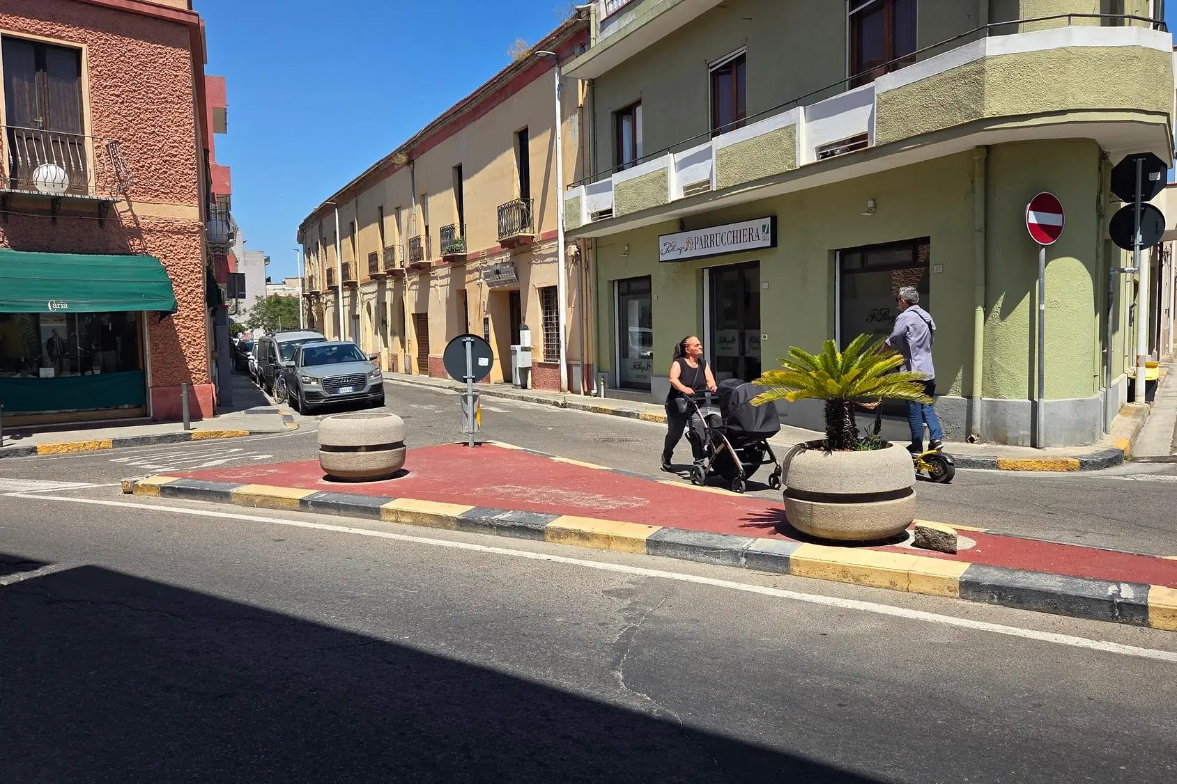 Lo spartitraffico tra via Vittorio Emanuele e via La Marmora