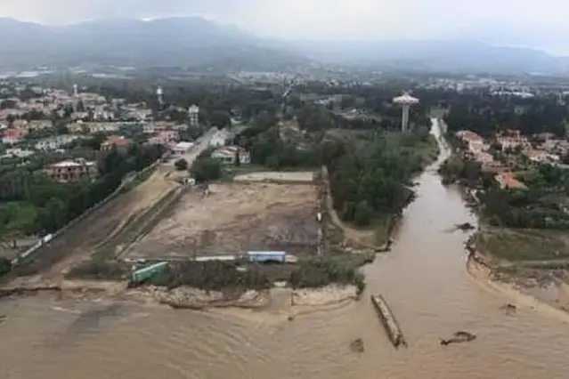 Una veduta dall'alto della zona colpita