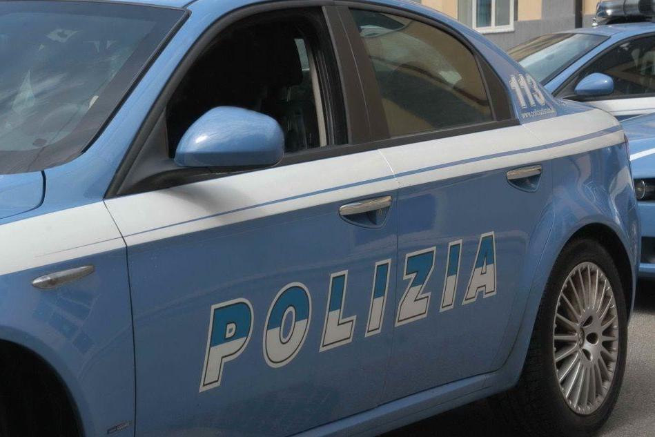 Molesta una donna e aggredisce un agente: Cagliari, 46enne in arresto