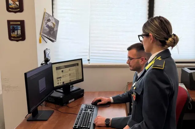 Il provvedimento è stato eseguito dalla Guardia di Finanza
