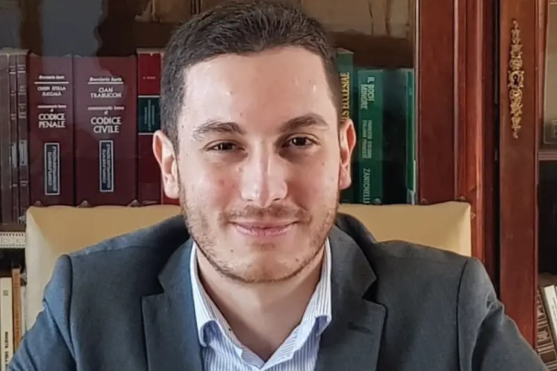 L'assessore al lavoro Simone Angei