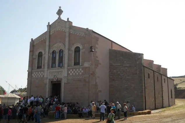 La Chiesa di San Costantino a Pozzomaggiore (foto Antonio Caria)