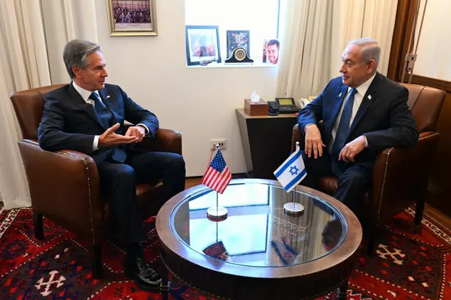 Blinken e Netanyahu (foto Ansa/Epa)