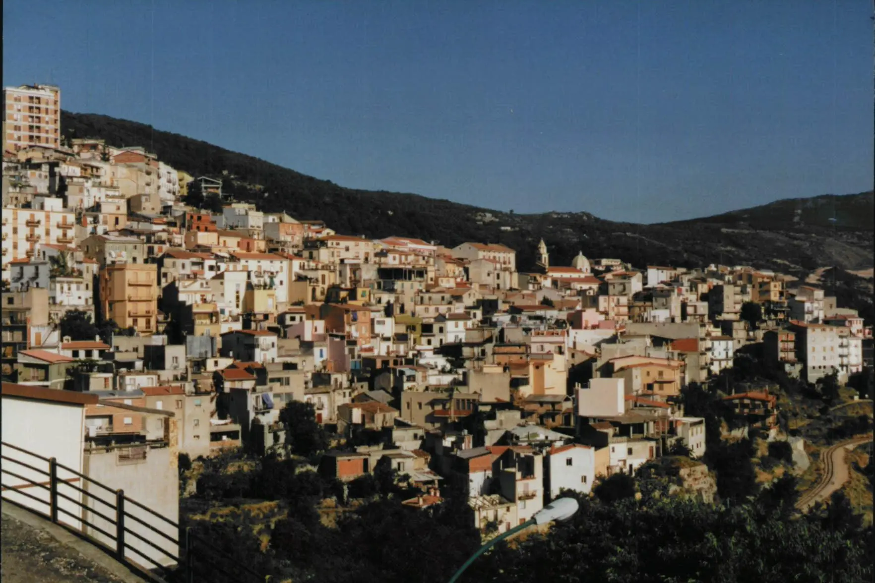 Una panoramica di Lanusei (Us)