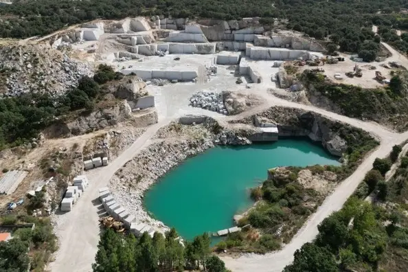 La miniera di Buddusò nella quale i geologi hanno ipotizzato la presenza di minerali rari