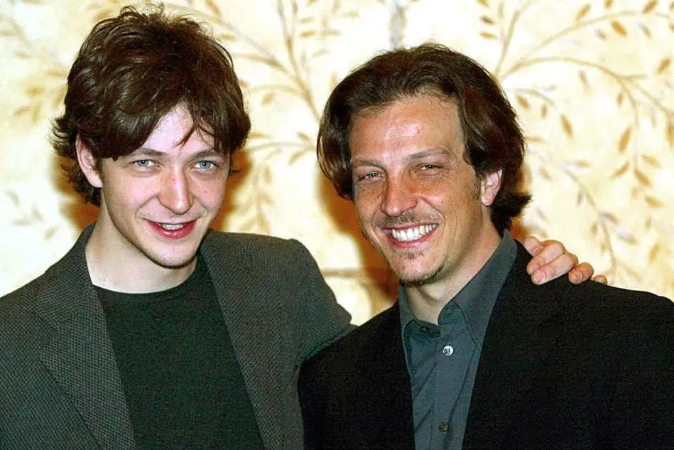 Silvio e Gabriele Muccino in una foto del 2003 (Ansa)
