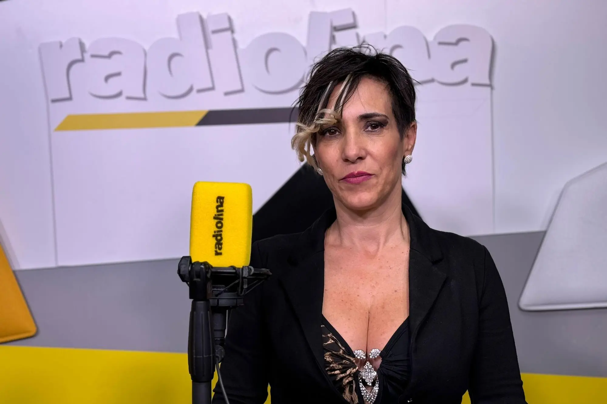 Desirè Manca nello studio di Radiolina