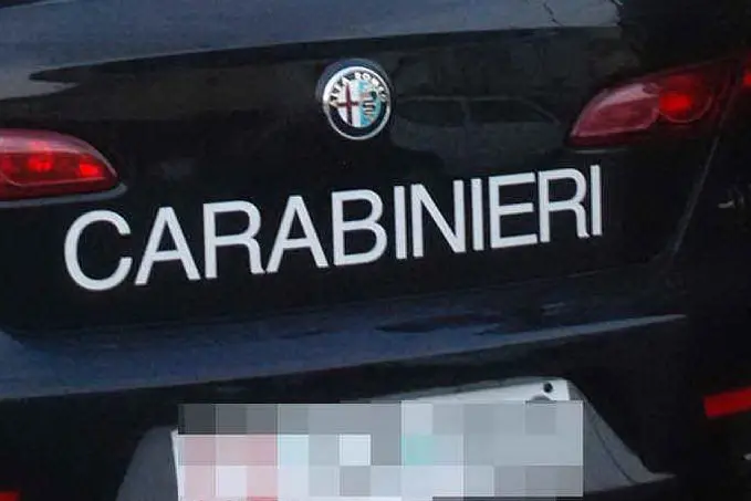 Un'auto dei carabinieri