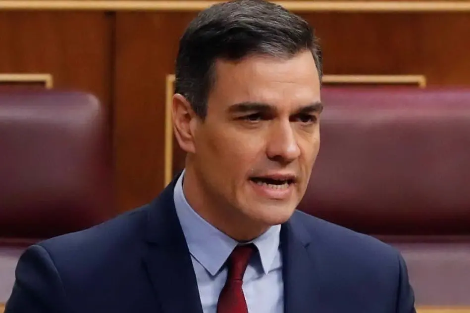 Il premier spagnolo Sanchez (foto Ansa/Epa)
