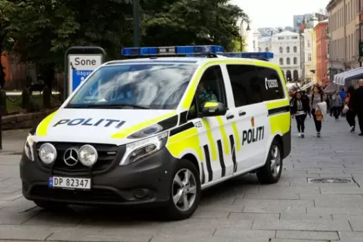 Polizia a Oslo (foto Ansa)