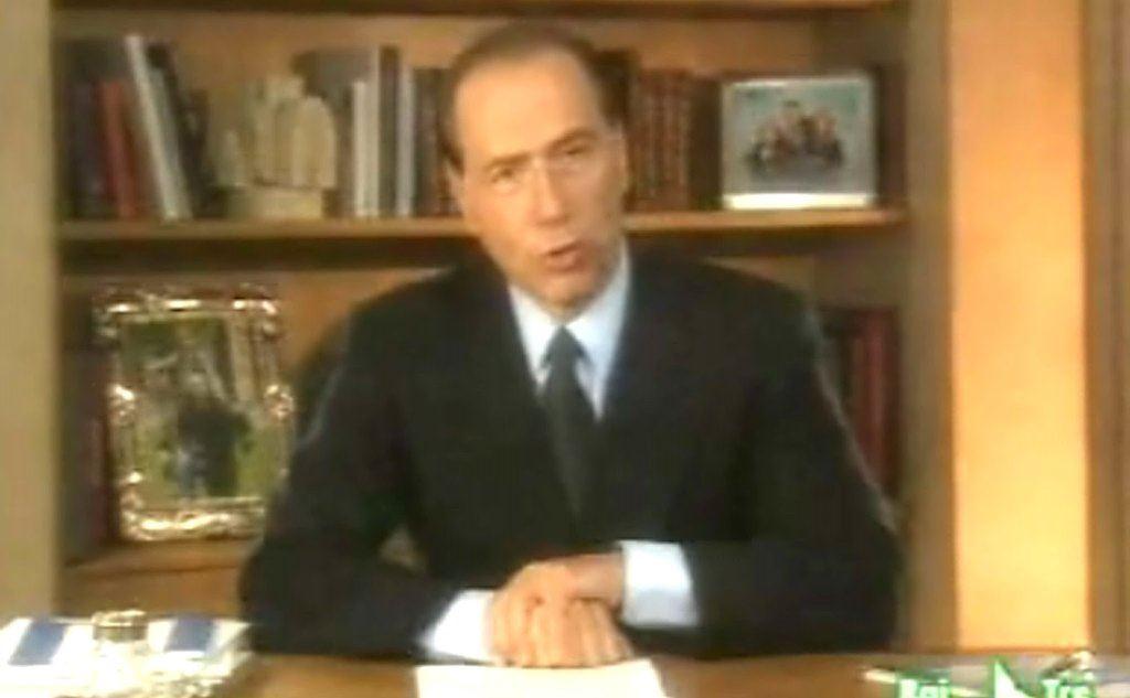 #AccaddeOggi: 26 gennaio 1994, Berlusconi annuncia la sua discesa in campo
