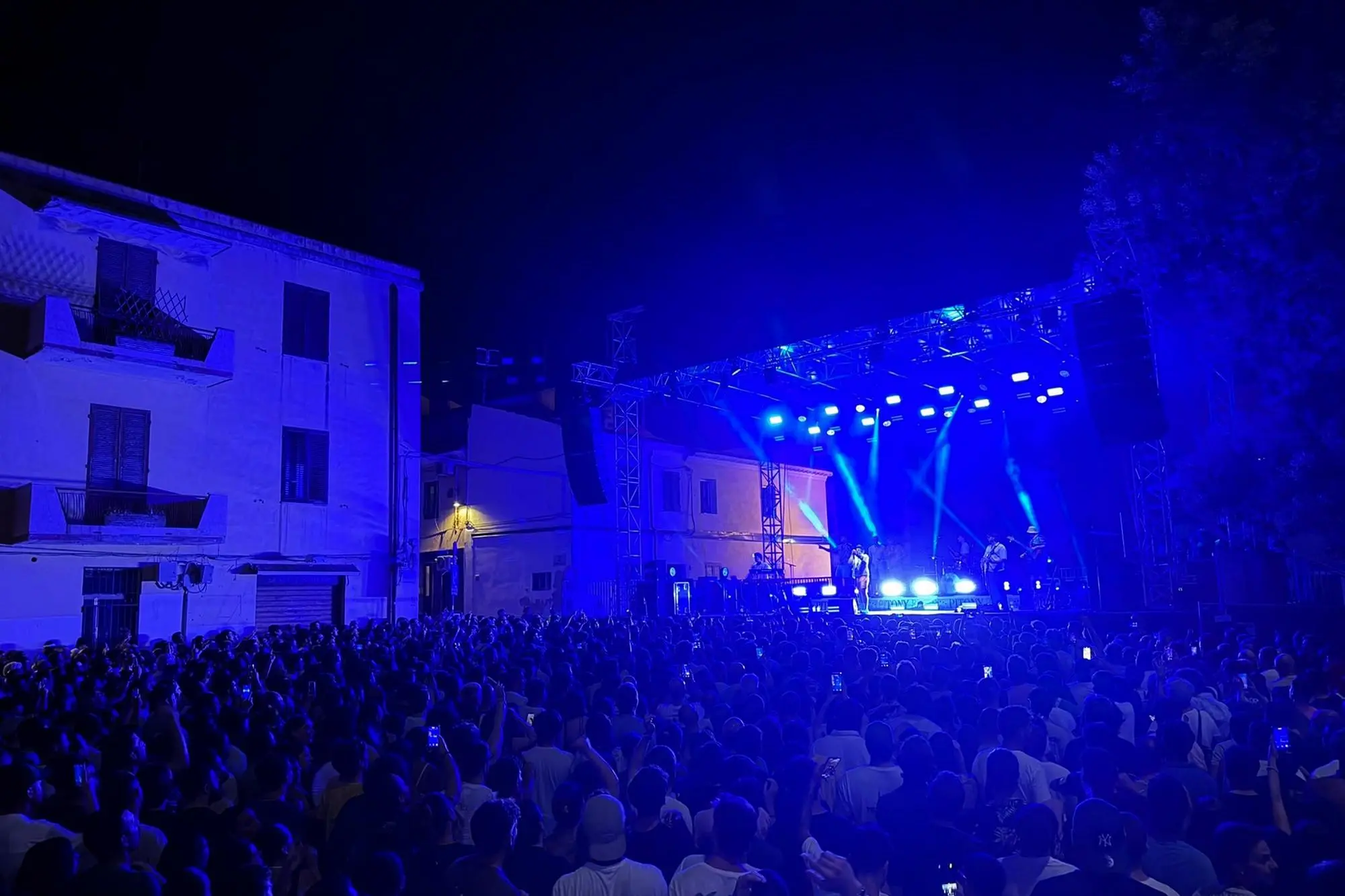 I tremila del concerto sassarese di Tony Pitony (foto concessa)