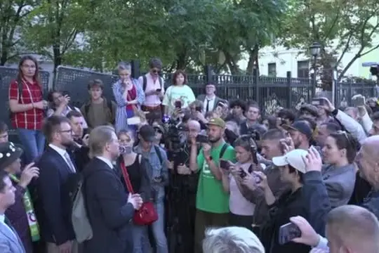 Russia, Yabloko escluso dal voto e Shlosberg condannato a 11 anni