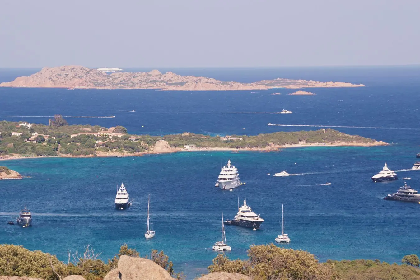 Superyacht in Gallura (foto Cipnes Gallura)