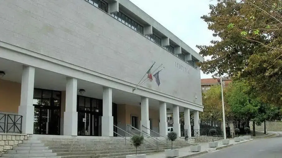 https://immagini.unionesarda.it/version/c:NGI4ZGQ2MDEtYWMxOS00:NmQzYjg1ZjktMTBmNi00/image.webp?f=16:9