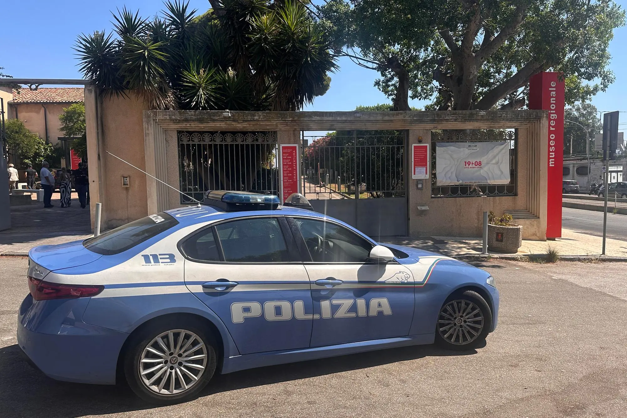 L'esterno del Museo Regionale Interdisciplinare di Messina, MuMe, 16 agosto 2026. Clamoroso furto d'arte nella serata del 15 agosto al MuMe. I ladri sono riusciti a introdursi all'interno delle sale espositive eludendo i sistemi di allarme e le protezioni di sicurezza, riuscendo a sottrarre dei capolavori attribuiti al maestro Antonello da Messina. ANSA/CARMELO IMBESI