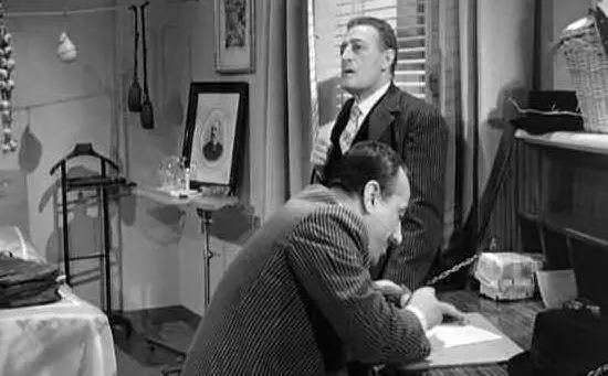 La celebre scena della lettera in &quot;Totò, Peppino e la... malafemmena&quot; (foto Wikimedia)