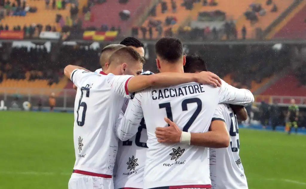 La gioia del Cagliari per il vantaggio
