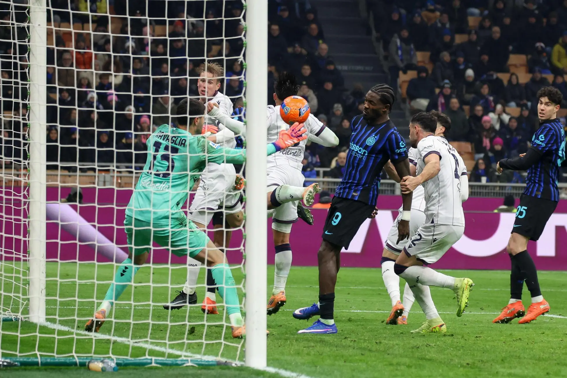 FC Inter's forward Marcus Thuram scores goal during the Italian Serie A soccer match between FC Inter and Bologna FC at Giuseppe Meazza Stadium in Milan, Italy, 4 January 2026. ANSA / ROBERTO BREGANI