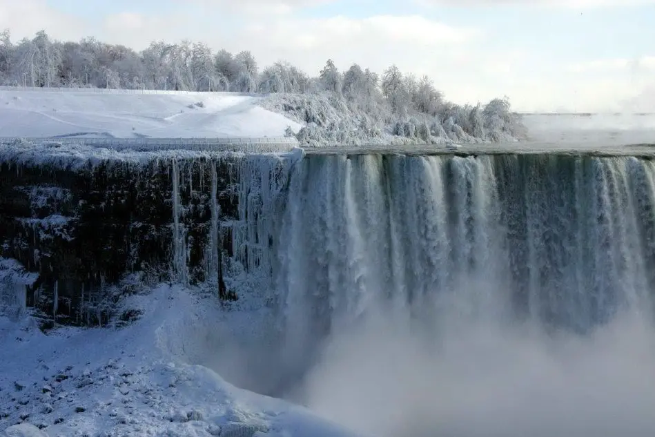 Le cascate del Niagara (Ansa)