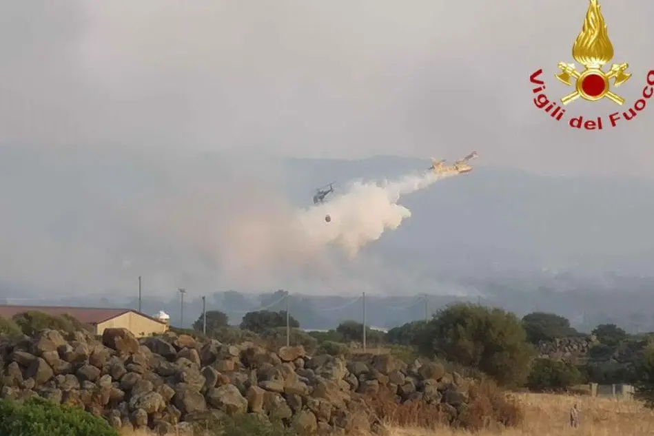 L'intervento (foto Vigili del fuoco)