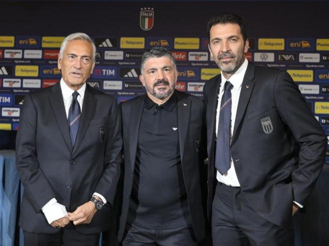 Disfatta Italia, terremoto nella Figc: si dimettono Gravina e Buffon