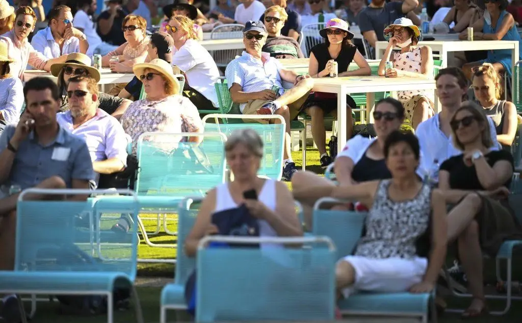 Le tribune del Flinders park nei primi turni del torneo (foto Ansa)