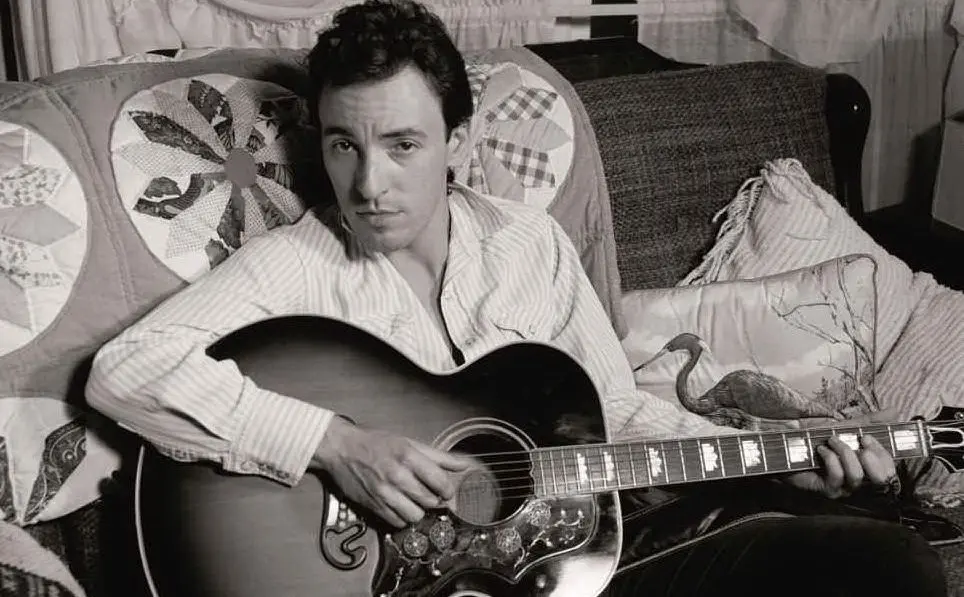 Bruce Springsteen dagli esordi a oggi, tra scatti ufficiali e privati (le foto della gallery sono di @frankstefanko)