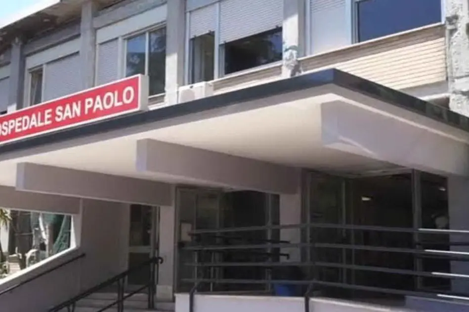 L'ospedale San Paolo di Napoli (foto Google Maps)