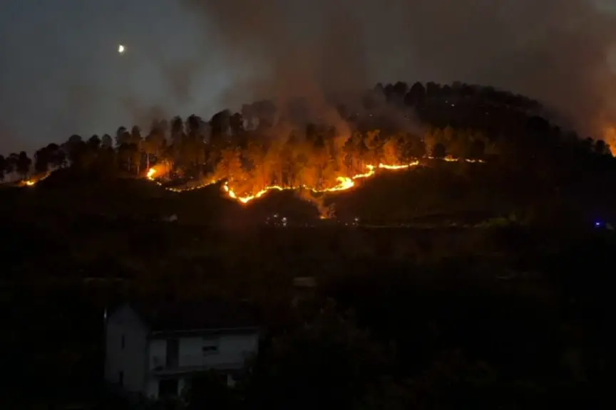 Spagna, 700 evacuati per un incendio in Estremadura