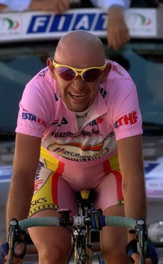 Il &quot;Pirata&quot; in maglia rosa
