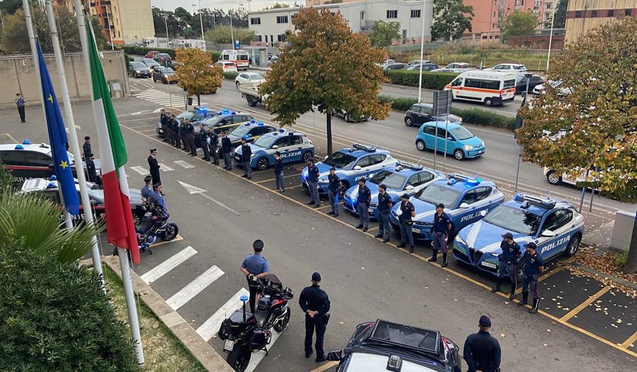 Sassari, un minuto di silenzio per i tre carabinieri morti a Verona