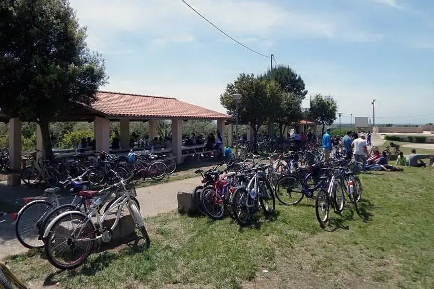 Un'edizione passata della ciclopedalata dell'Avis a Marrubiu