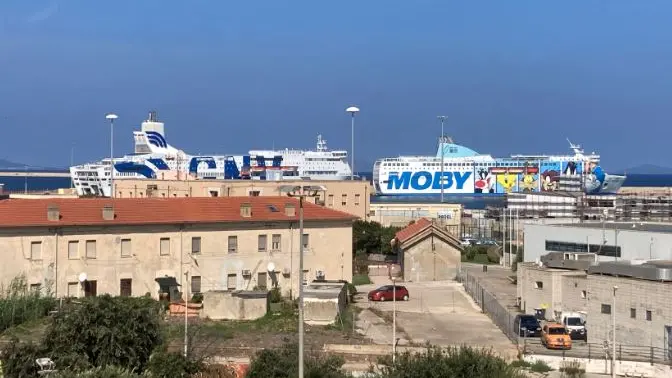 https://immagini.unionesarda.it/version/c:NGNhYzhkMWMtZTQzYS00:NGZiZWI4N2MtMTI2Yy00/image.webp?f=16:9