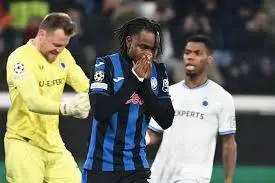 Lookman deluso dopo il rigore fallito