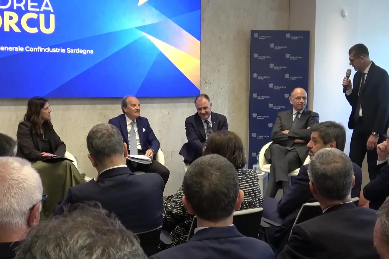Cagliari, Emanuele Orsini e Enrico Letta all'incontro nella sede di Confindustria