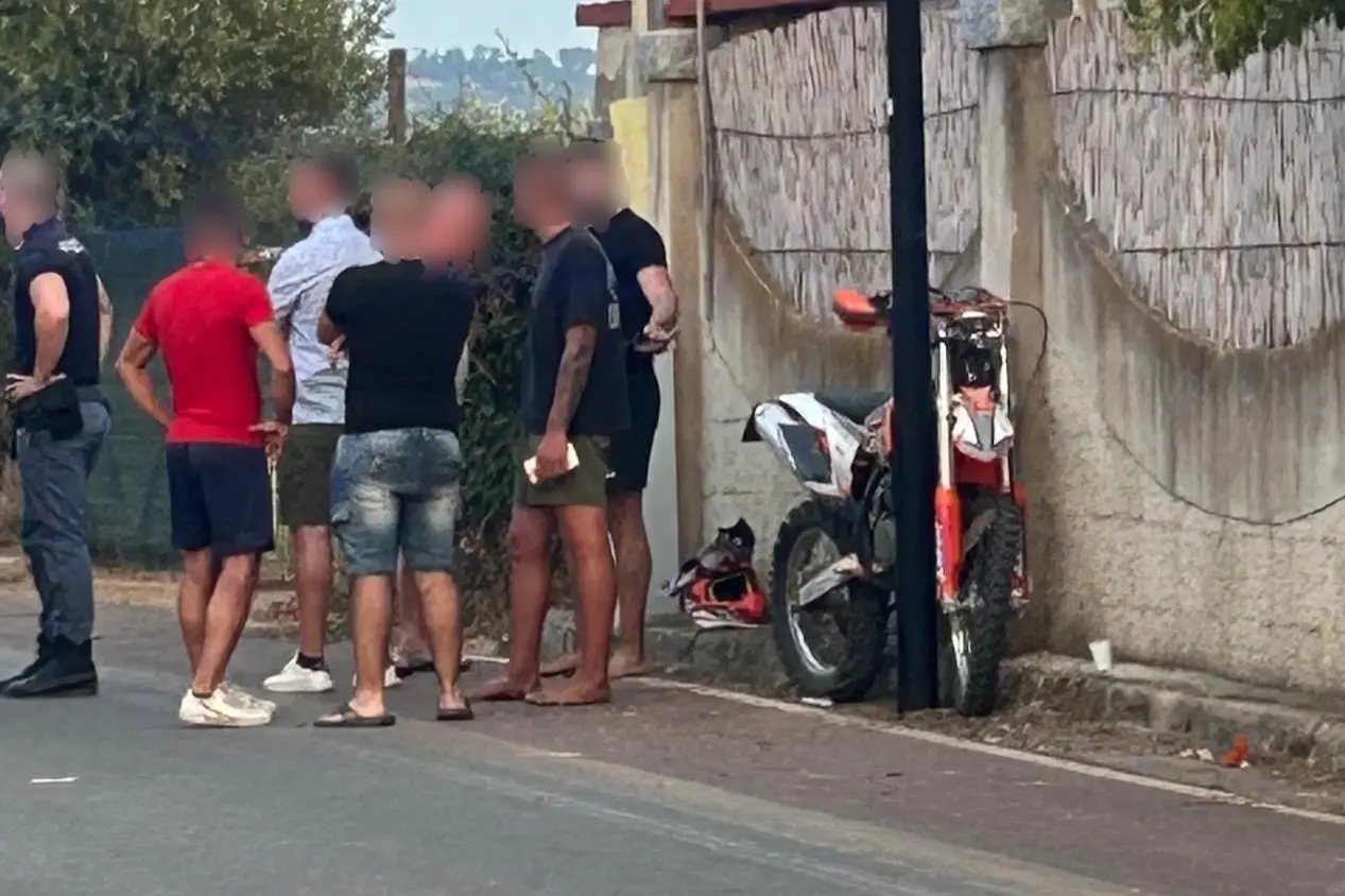 La moto del giovane ferito (Foto: Secci)